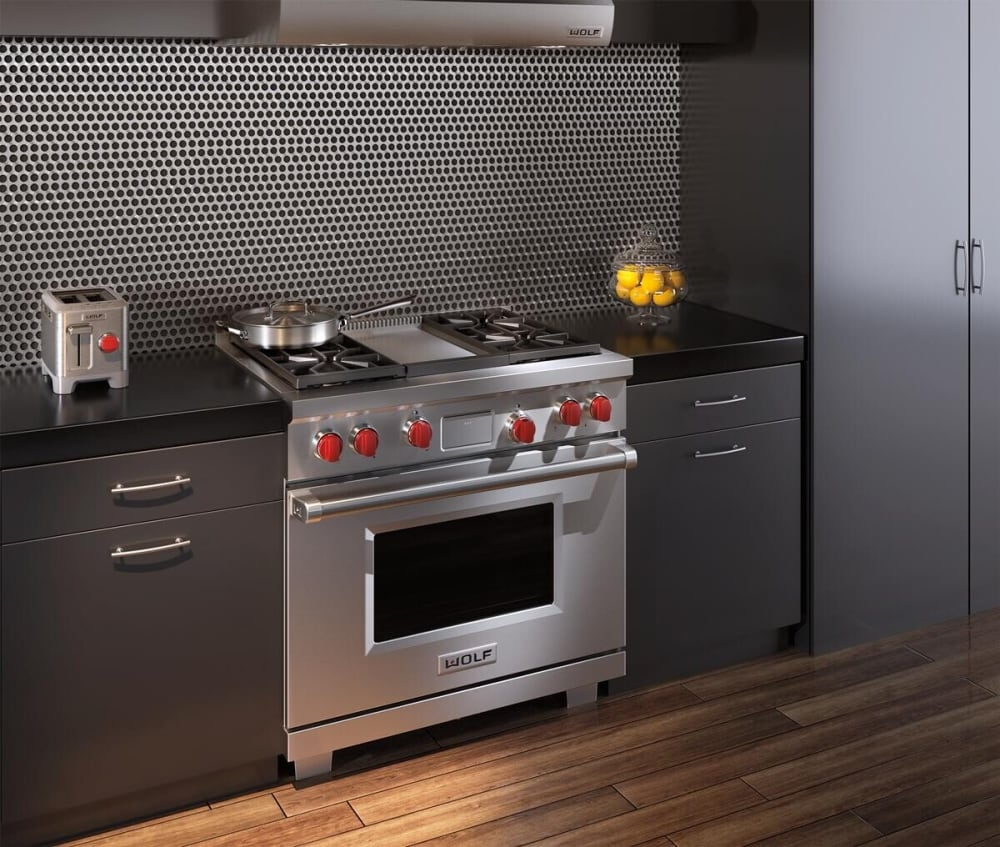 Wolf DF364GLP 36 Inch Freestanding Professional Dual Fuel Range With 4