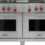 Wolf DF606CG 60 Inch Pro Style Dual Fuel Range With 6 Dual Stacked