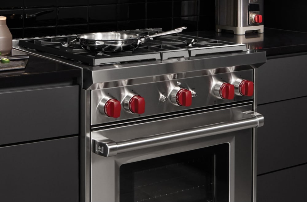 Wolf GR304 30 Inch Pro Style Freestanding Gas Range With 4 Dual Stacked 