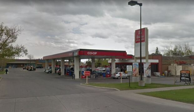 Employees At Calgary McDonald s Co op Gas Bar Test Positive For COVID 