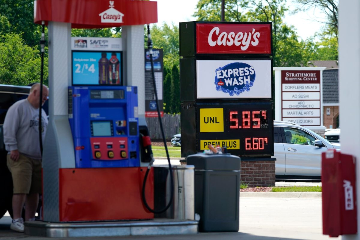 White House Plan To Send Gas Rebates Complicated By Chip Shortages White House Plan To Send Gas Rebates Complicated By Chip Shortages