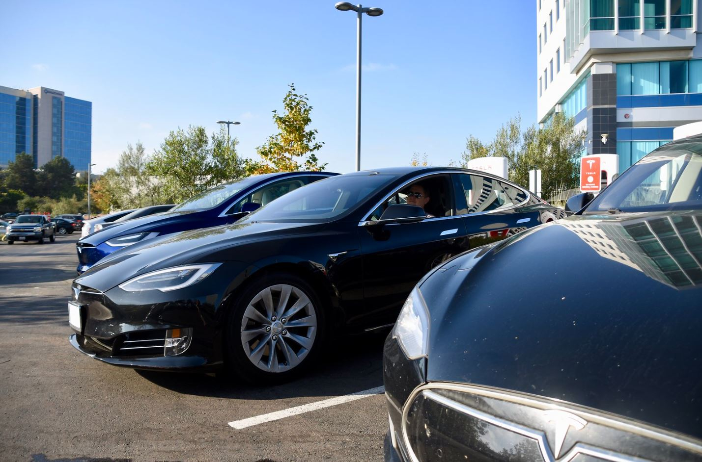 Illinois 4 000 EV Rebate Program Comes To A Halt Due To Lack Of Funds Illinois 4 000 EV Rebate Program Comes To A Halt Due To Lack Of Funds