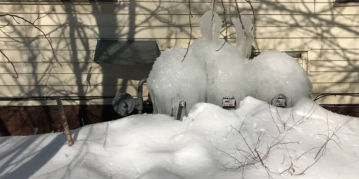 Vermont Gas Systems Clear Snow And Ice From Meters